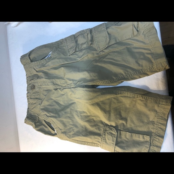 2 pairs of boys cargo shorts size 12 Levi’s and Canyon River Blues - Picture 13 of 15